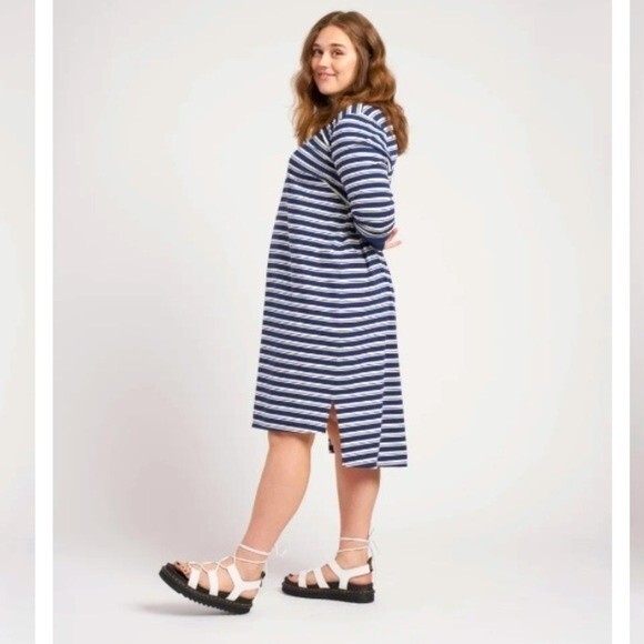 Universal Standard Rhine V Neck Color Block Cuff Dress Blue White Stripe 4 NWT - Picture 2 of 12